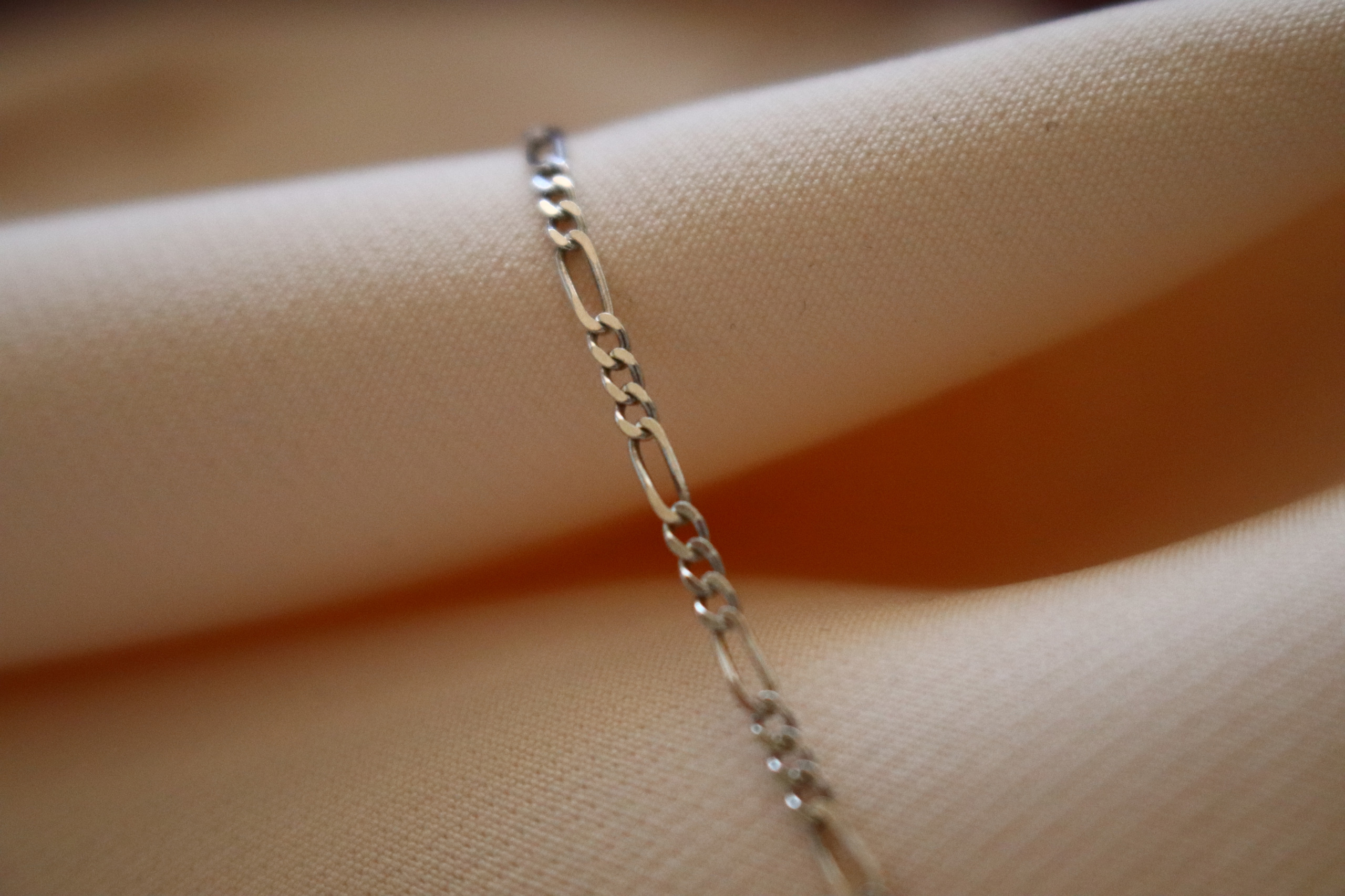 زنجیر نقره فیگارو 2 زنجیر نقره فیگارو-حوض نقره