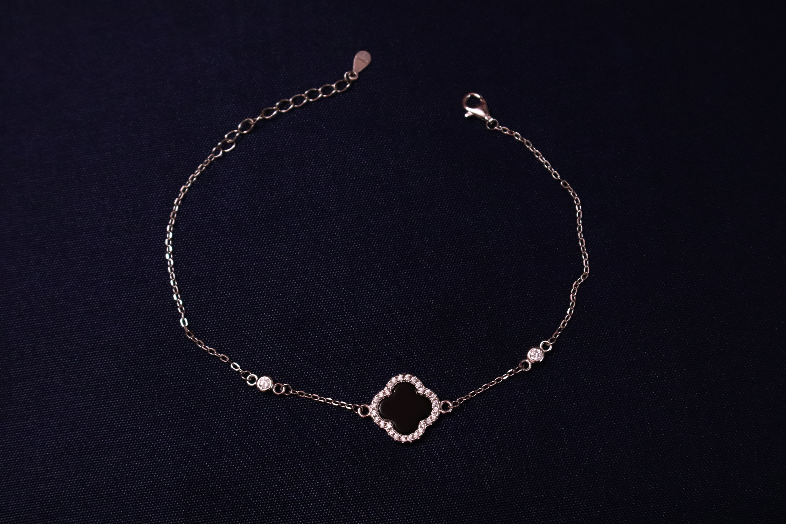 دستبند نقره ونکلیف 6 دستبند نقره ونکلیف-حوض نقره