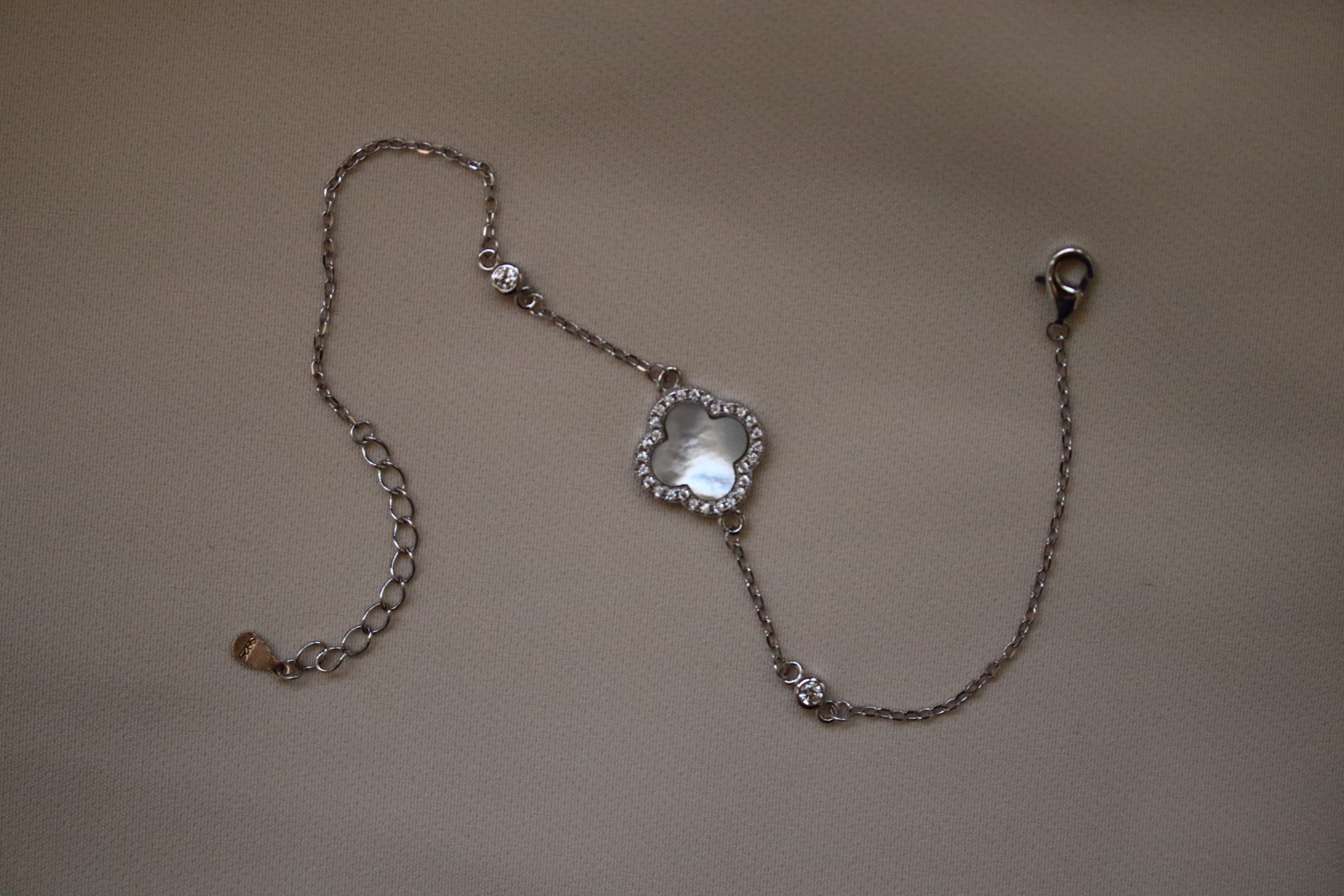 دستبند نقره ونکلیف 2 دستبند نقره ونکلیف-حوض نقره