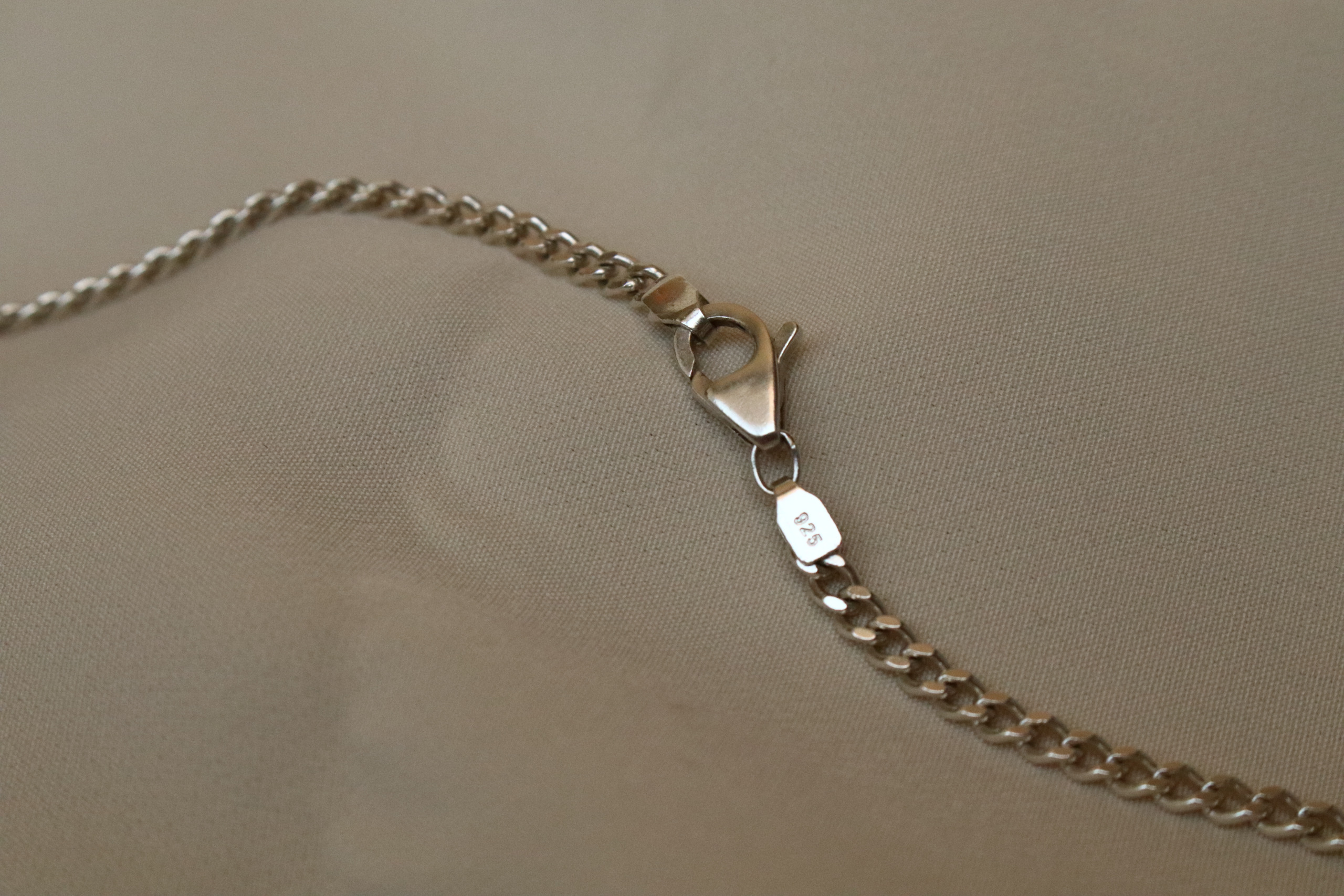 زنجیر نقره کارتیر یاس 5 زنجیر نقره کارتیر یاس-حوض نقره