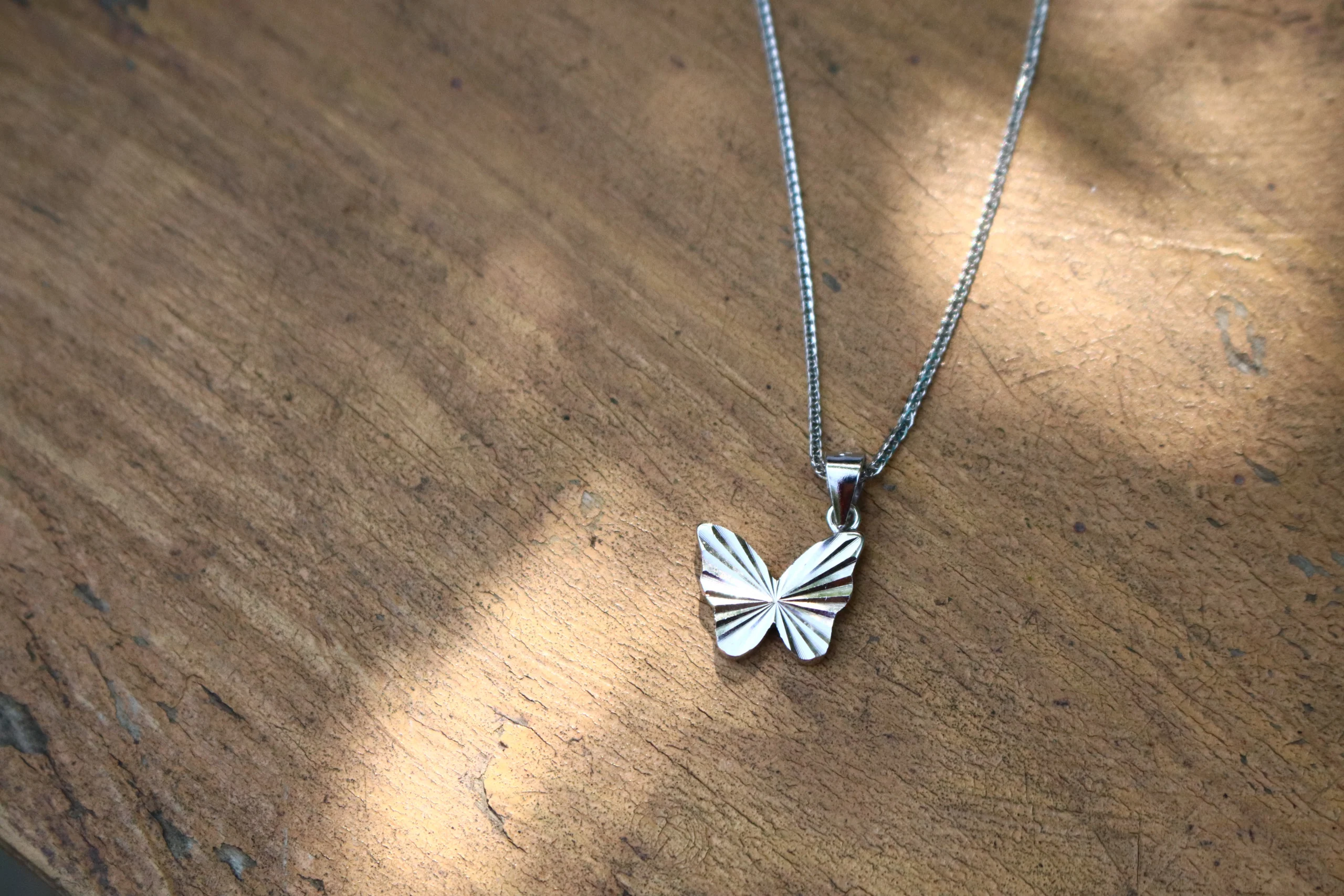 نیمست نقره پروانه ایتالیایی 3 نیمست نقره پروانه ایتالیایی-حوض نقره