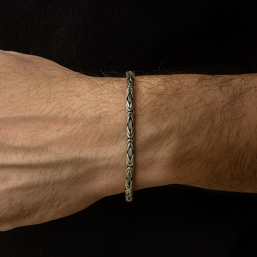 خرید چهارقسطه دستبند نقره مردانه مدل کرال سیاه قلم از گالری حوض نقره- اسنپ پی- دیجی پی- زرین پلاس